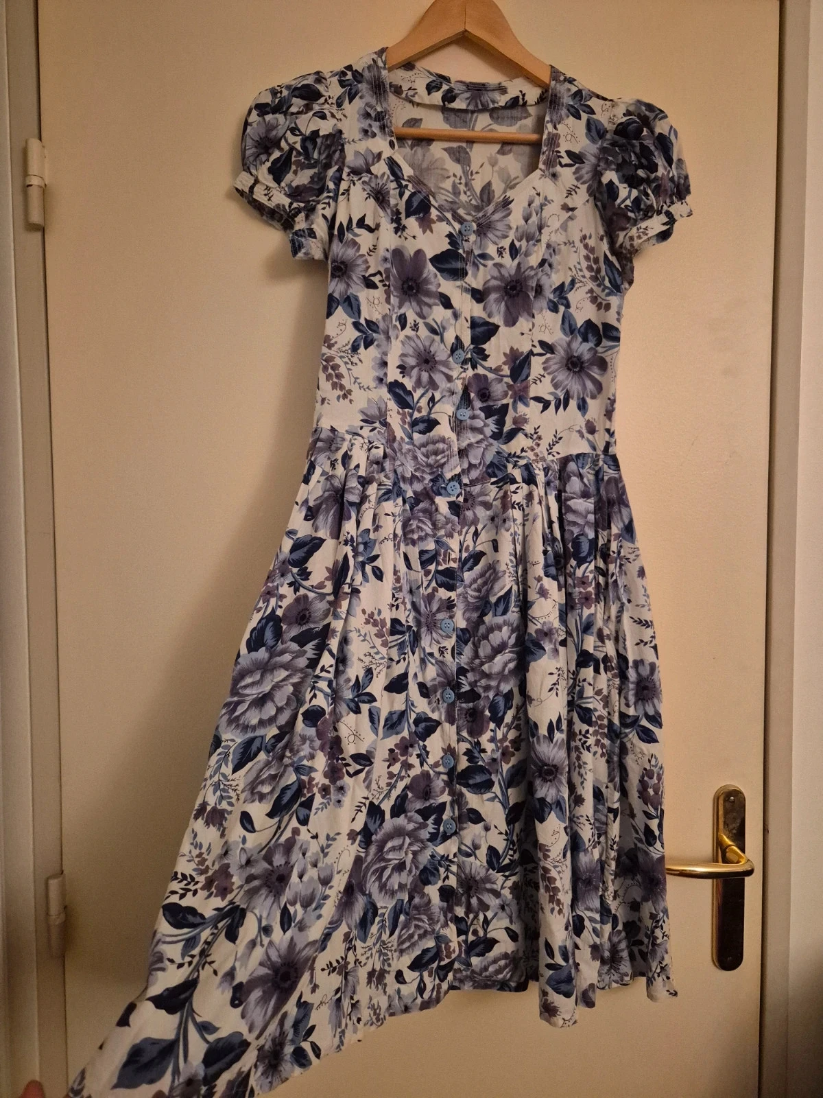 Vestido vintage com flores 🌸 – photo 4